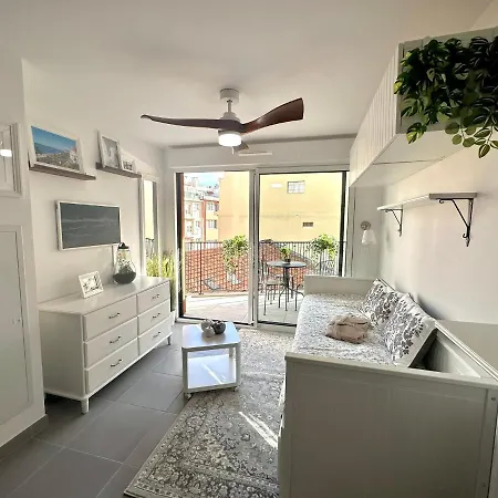 à Proximité Du Port De Niza