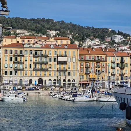 à Proximité Du Port De Appartamento Nizza