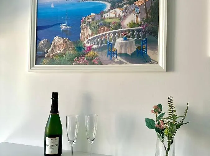 à Proximité Du Port De *