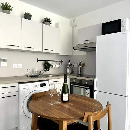 A Proximite Du Port De Appartement *