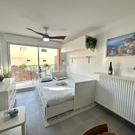 A Proximite Du Port De Apartmán